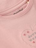 Bild in Galerie-Betrachter laden, Minymo Langarmshirt mit Herzchemuster - Silver Pink