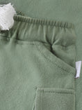 Bild in Galerie-Betrachter laden, Noppies Shorts mit Seitentaschen - Iceberg Green