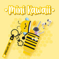 Bild in Galerie-Betrachter laden, Legami Münztasche mit Schlüsselanhänger Bee - Mini Kawaii