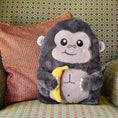 Bild in Galerie-Betrachter laden, Legami Kissen Gorilla - Super Soft!