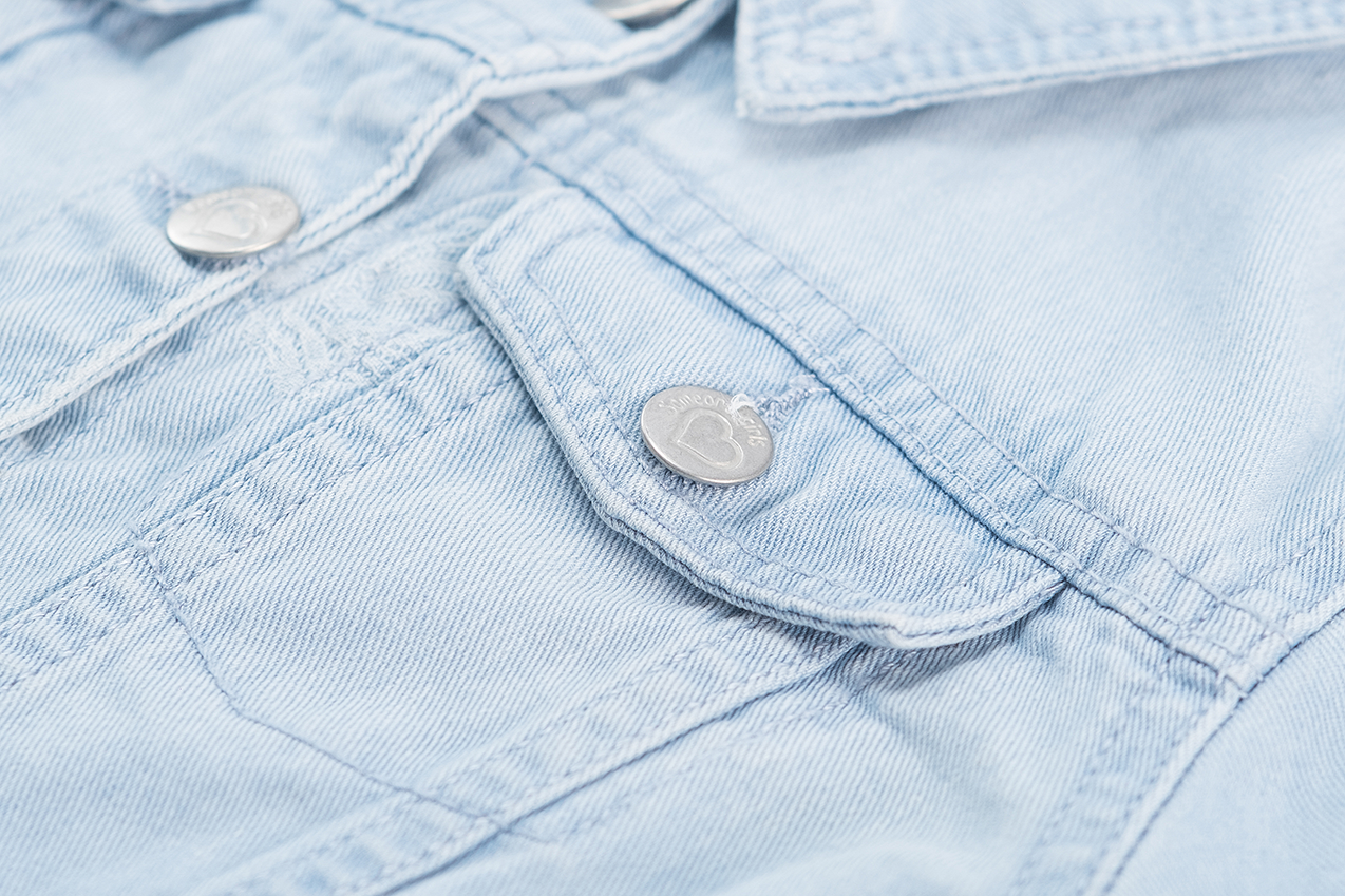 Someone "Jeansjacke" mit Schmetterlingen - Light Blue Denim