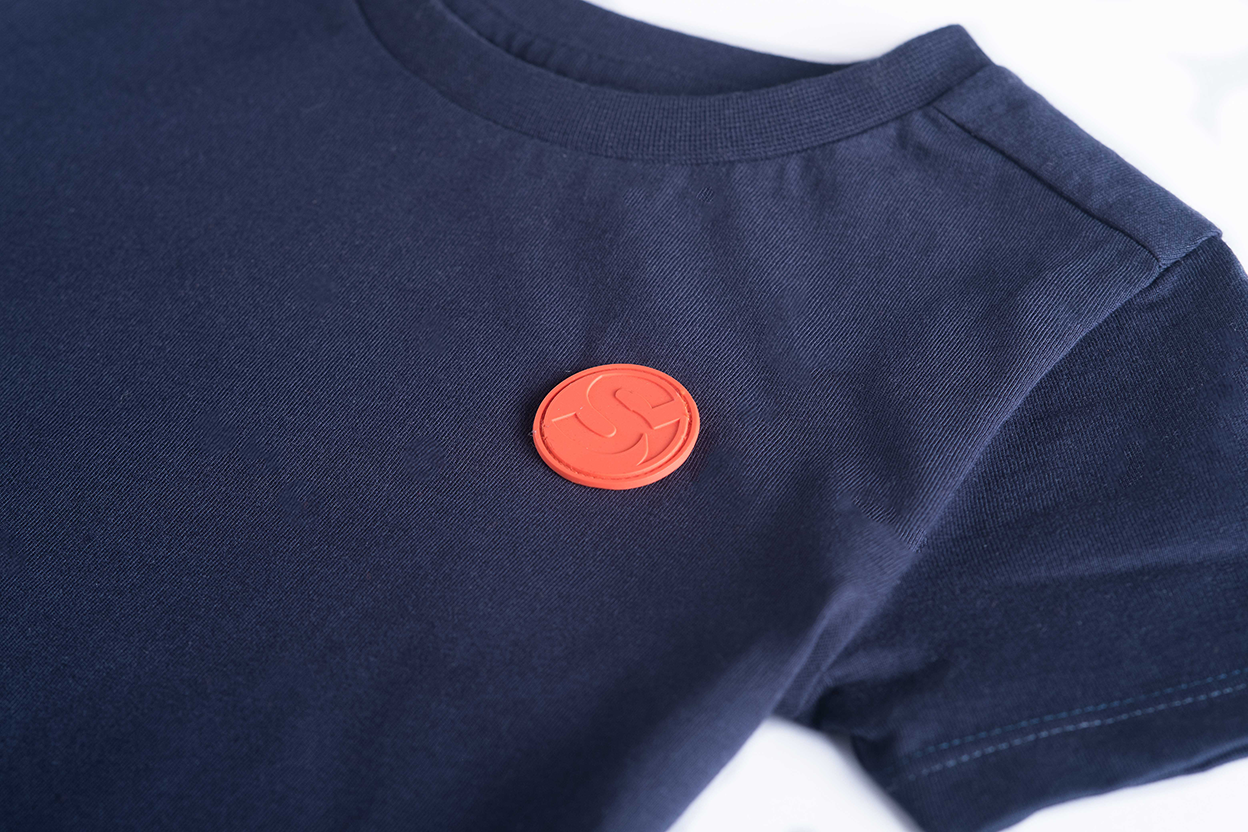 Someone "T-Shirt " mit Rückendruck - Navy