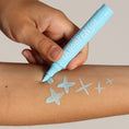 Bild in Galerie-Betrachter laden, Nailmatic Kids "Tattoo Stift hellblau"
