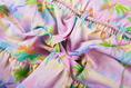 Bild in Galerie-Betrachter laden, Someone Kleid in einem allover Print - Soft Pink
