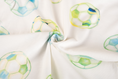 Bild in Galerie-Betrachter laden, Someone T-Shirt mit Fussball Print - Ecru
