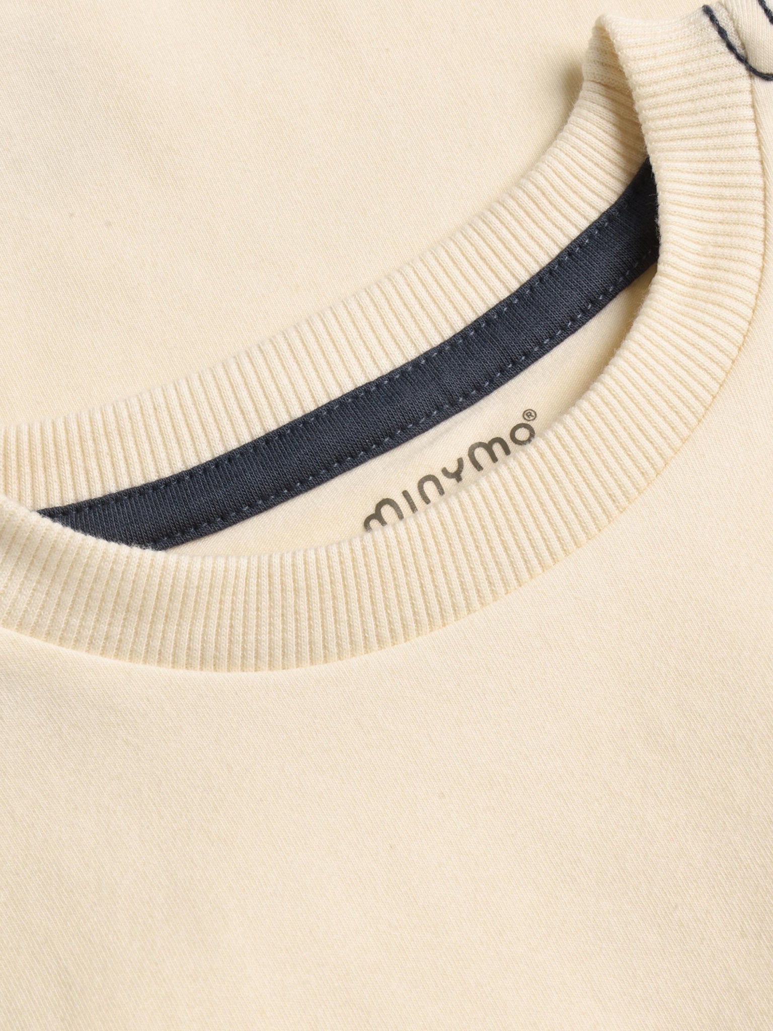 Minymo T-Shirt mit Brusttasche und Aufdruck - White Swan