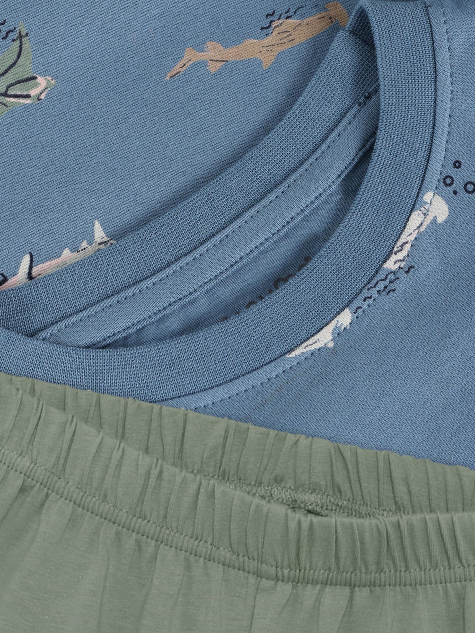 Minymo Jungen Set mit einem Allover Druck - Blue Shadow
