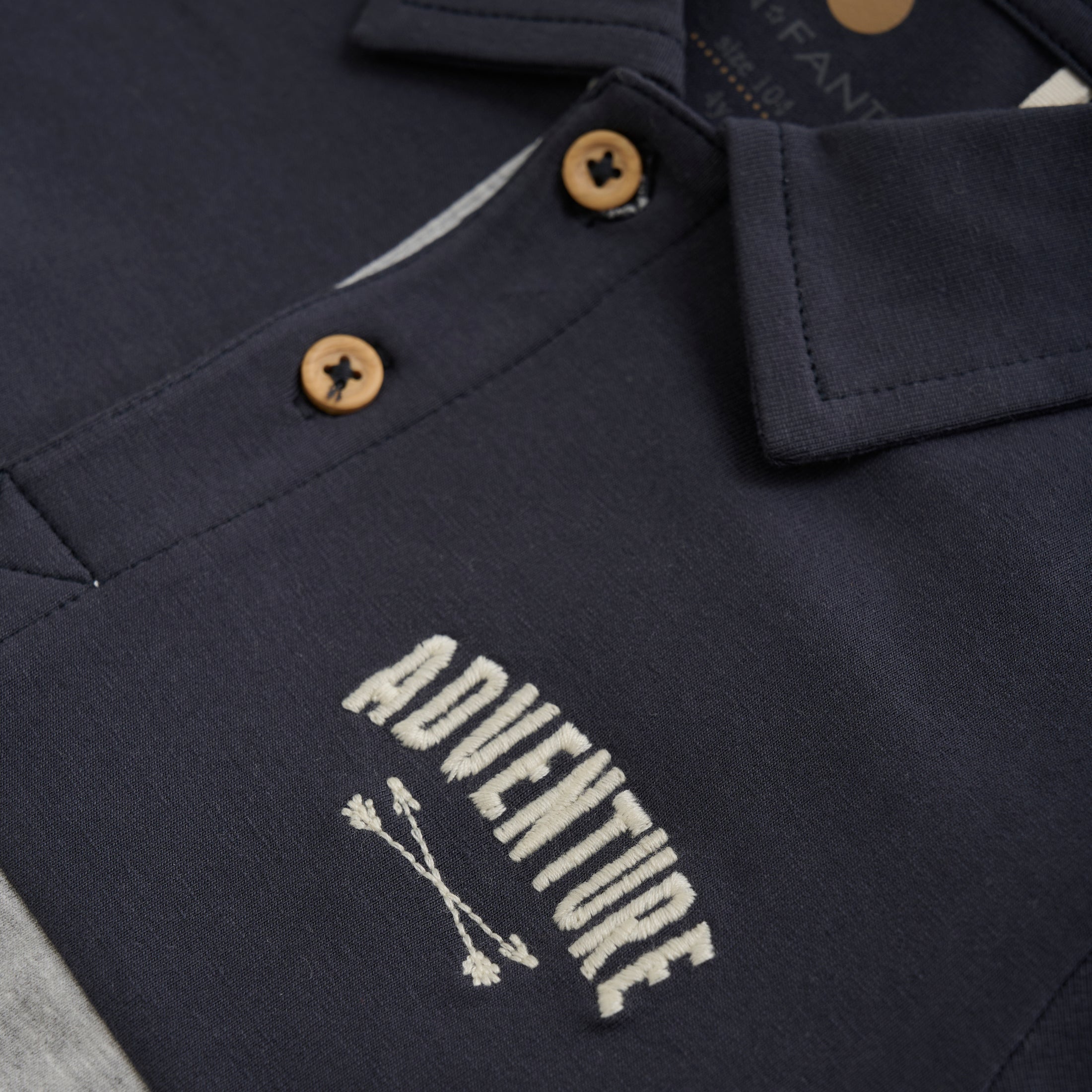 En Fant "Poloshirt" mit Blockstreifen - Ebony