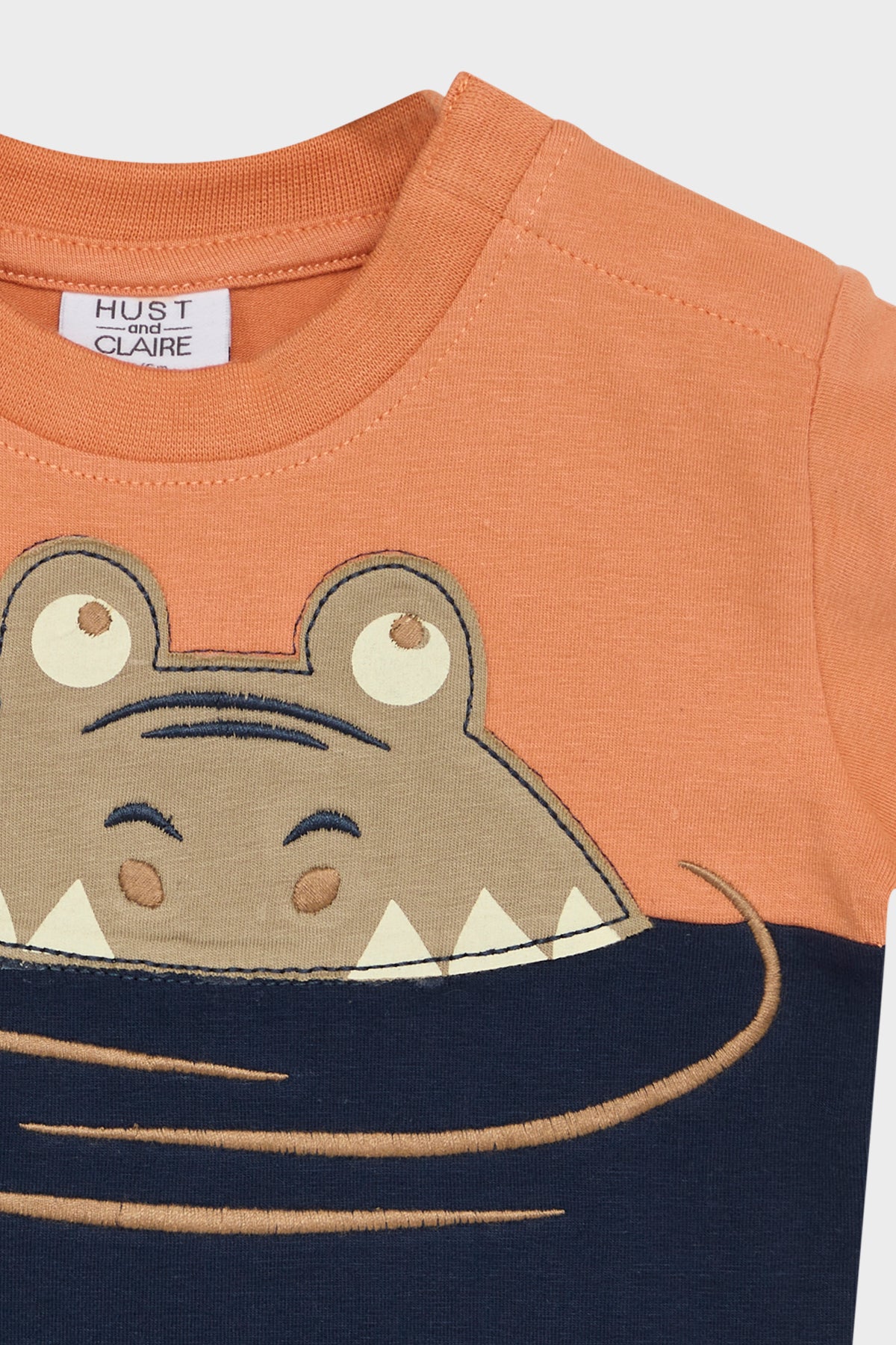 Hust and Claire T-Shirt Arthur