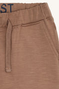 Bild in Galerie-Betrachter laden, Hust & Claire "Jogginghose Georg Solid Brushed" - Coca Mocha
