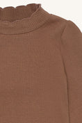 Bild in Galerie-Betrachter laden, Hust & Claire "T-Shirt langarm Amma Solid" - Coca Mocha
