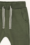 Bild in Galerie-Betrachter laden, Hust & Claire "Jogginghose Georgey Solid Brushed" - Deep Ivy
