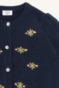 Bild in Galerie-Betrachter laden, Hust & Claire "Strickjacke Camilia" mit Stickerei - Naval
