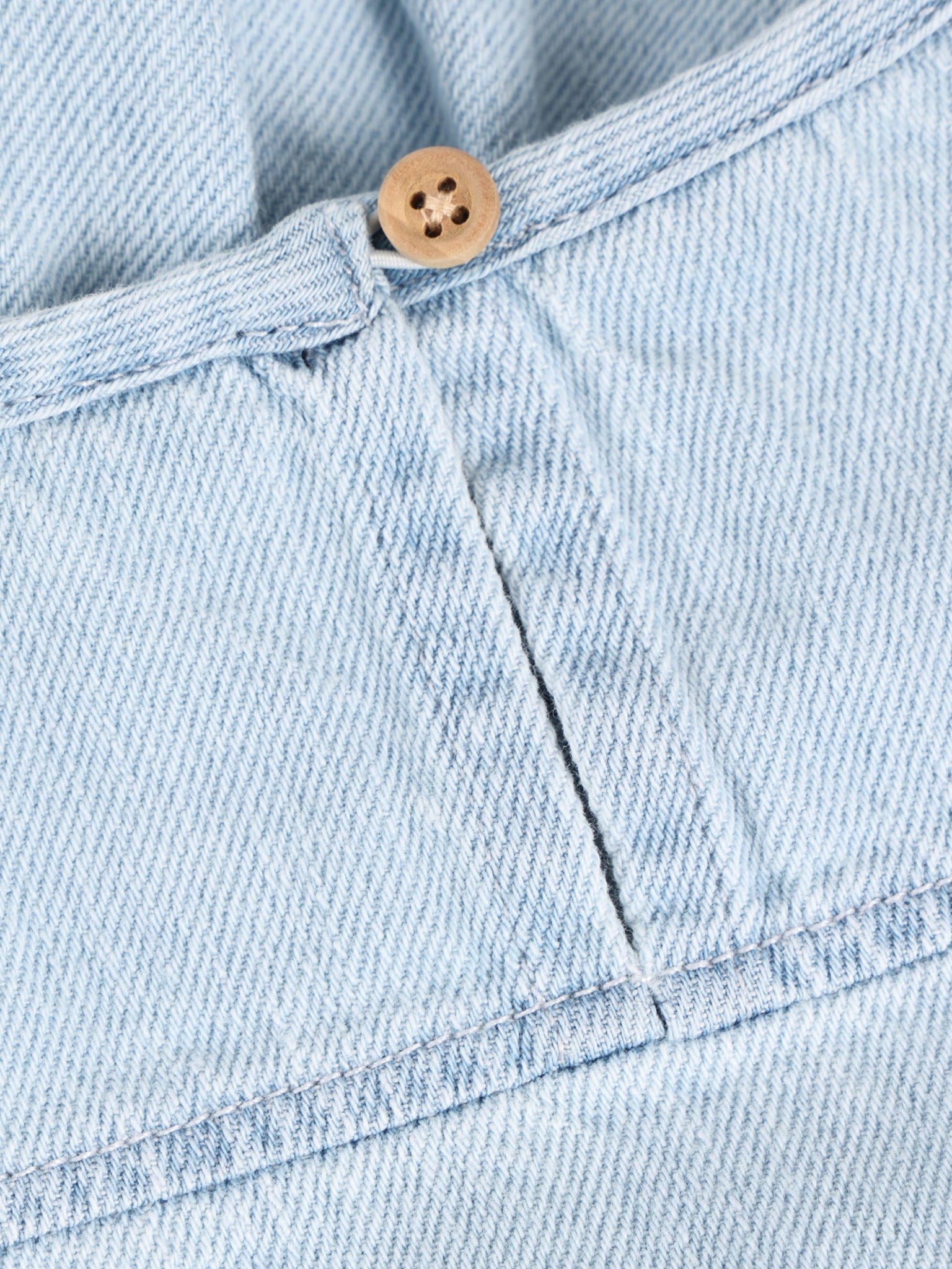 Daily Seven leichtes Denim Tanktop - Light Denim Blue