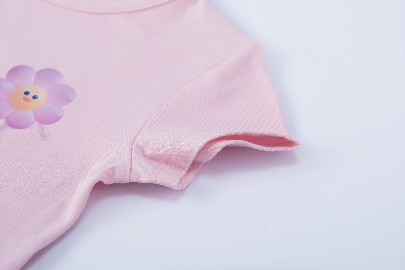 Someone "T-Shirt Becca" mit süßem Rückenprint (Regenbogen) - Rosa