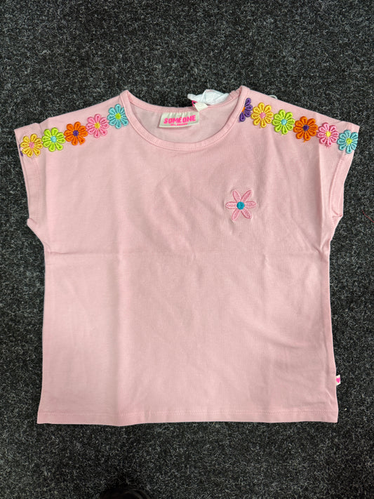 Someone T-Shirt mit Aufnäher - Light Pink