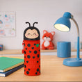 Bild in Galerie-Betrachter laden, Legami Kawaii 2-in-1-Federmäppchen aus Silikon Ladybug „Get Lucky“
