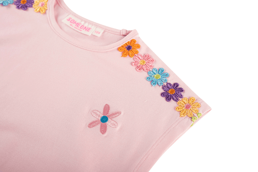 Someone T-Shirt mit Aufnäher - Light Pink