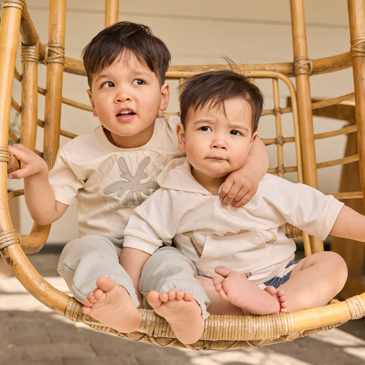 Dirkje Set, Shirt mit Kapuze und Shorts - Off White