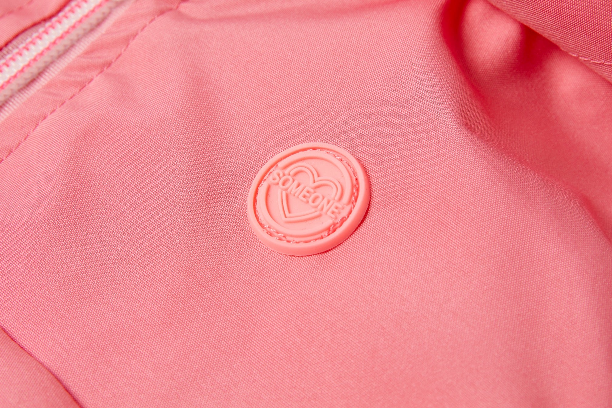 Someone "Regenjacke" im Regenbogenstil mit Gummibündchen - Bright Coral