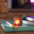 Bild in Galerie-Betrachter laden, Anspitzer Mit Lichteffekt Und Behälter - Teddy Bear - Sharpening is Magic

