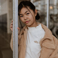Bild in Galerie-Betrachter laden, No Way Monday "Sweatshirt" mit Rüsche - weiss
