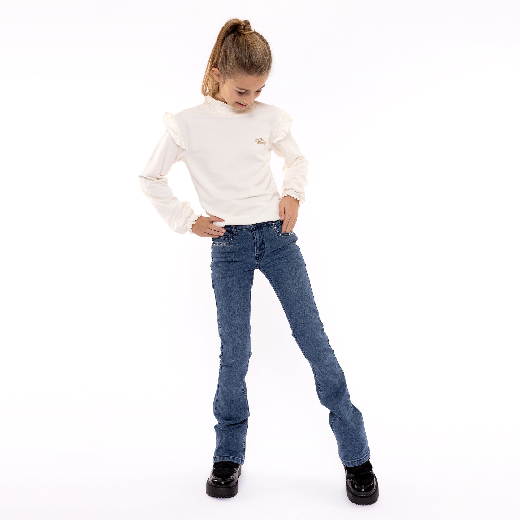 No Way Monday "Sweatshirt" mit Rüsche - weiss