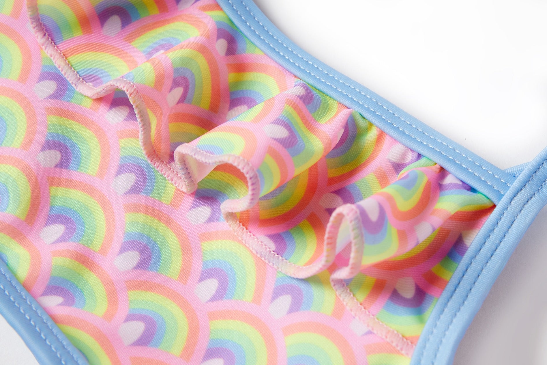 Someone "Bikini" mit Rüsche und Regenbogendruck - Rosa Helblau