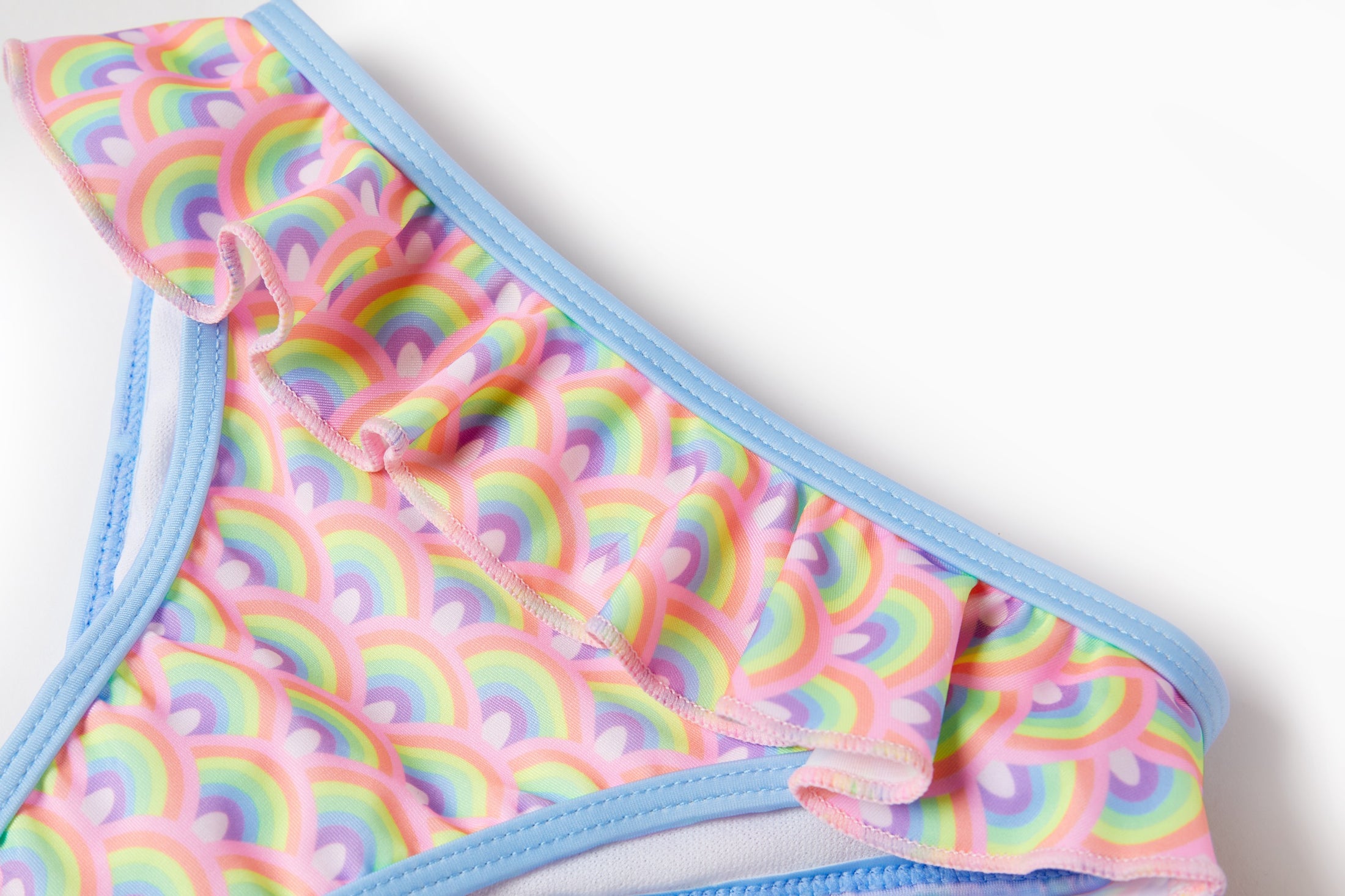 Someone "Bikini" mit Rüsche und Regenbogendruck - Rosa Helblau