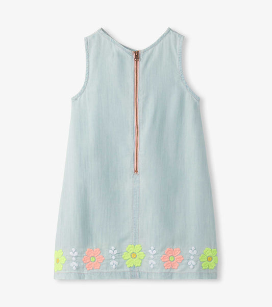 Hatley hellblaues, besticktes Latzkleid aus Tencel - Blue